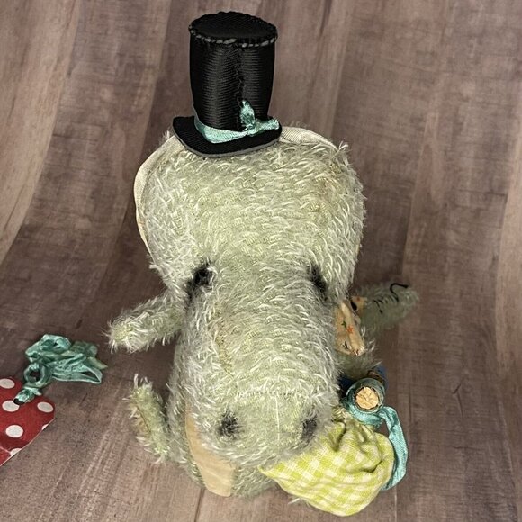 Vintage Antique Plush toy Dinosaur Gator Mr Snapsworth, OOAK toy handmade toy - Picture 3 of 16